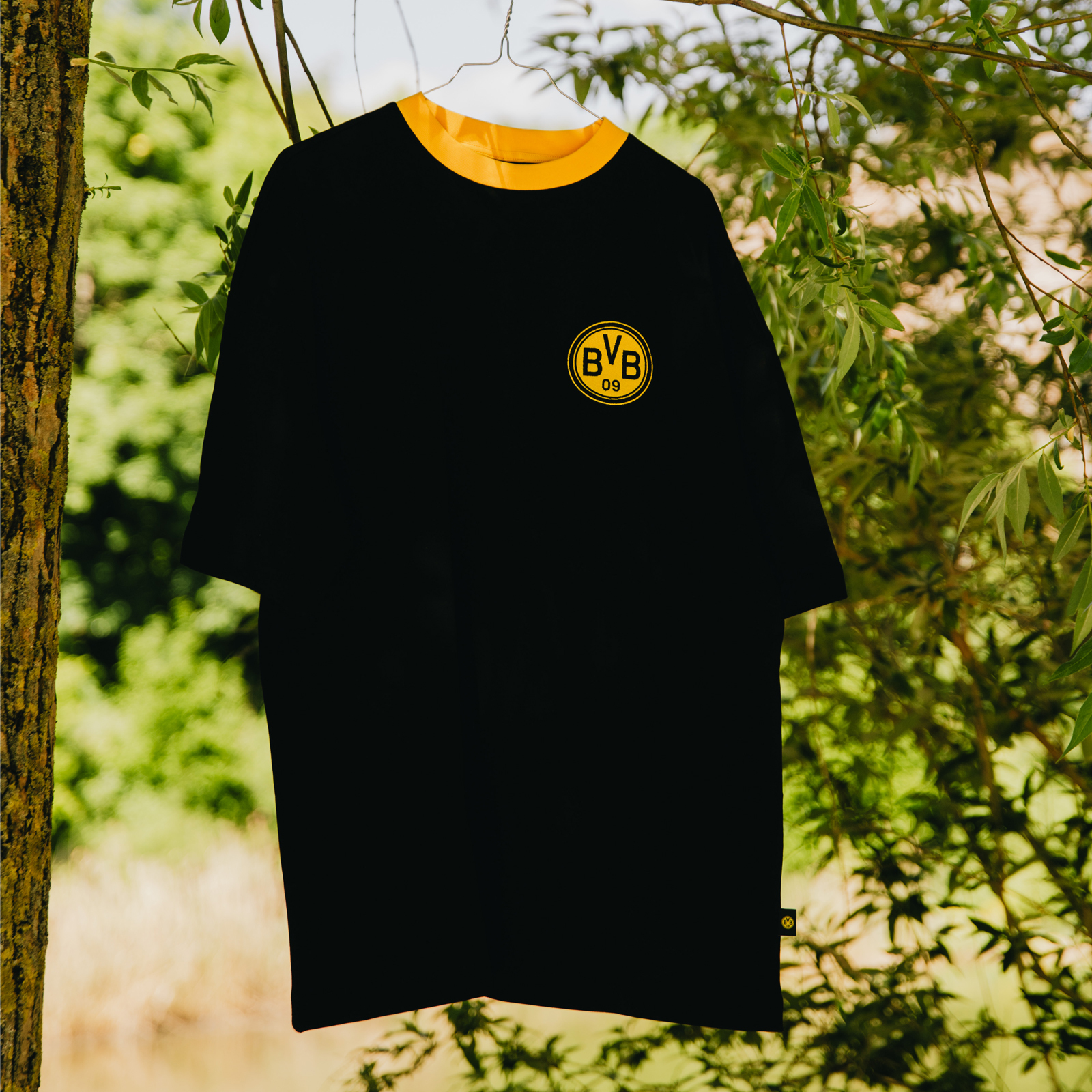 ドルトムント アイコニック・ライフスタイル Tシャツ ブラック